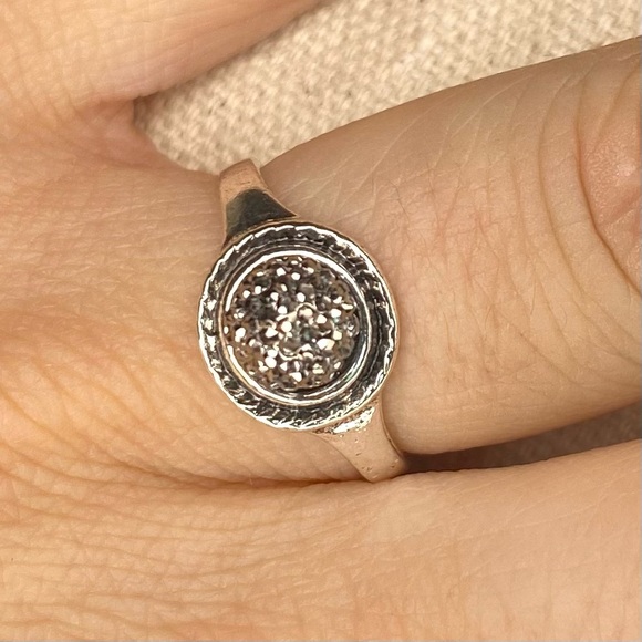 Sparkly Crystal Stone Ring - Picture 7 of 14